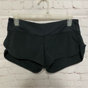 Lululemon Speed Up Shorts Size 6 Black Lined 2.5" Inseam Activewear